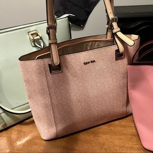 calvin kelin side bag only worn maybe 3 times